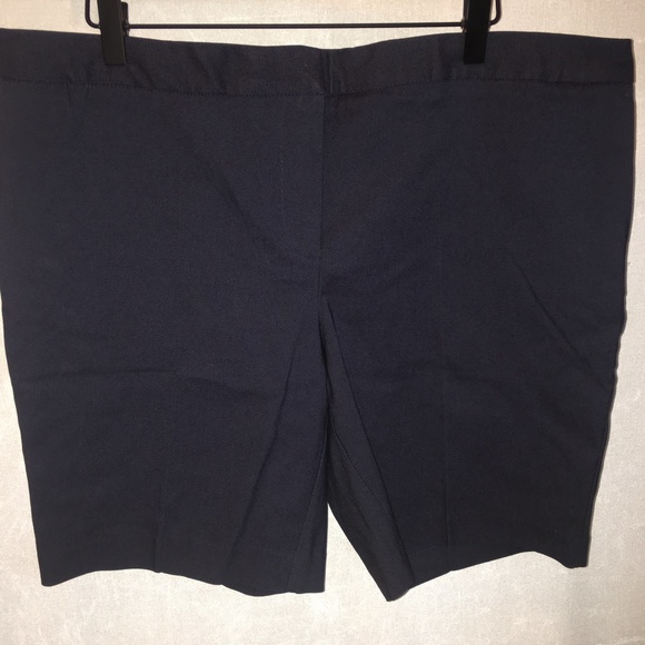 Mario Serrani Pants - Mario Serrani Size 16 Shorts